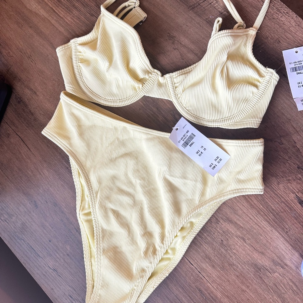 Bikini Set NWT Hollister Small